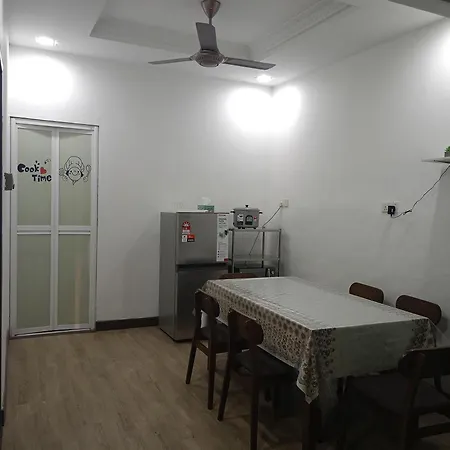 Umieta Homestay Johor Bahru Exterior photo