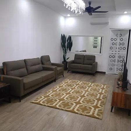 Umieta Homestay Johor Bahru Exterior photo